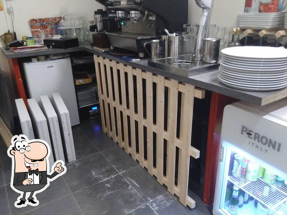 Découvrez l'intérieur de Pizzeria Zampano.