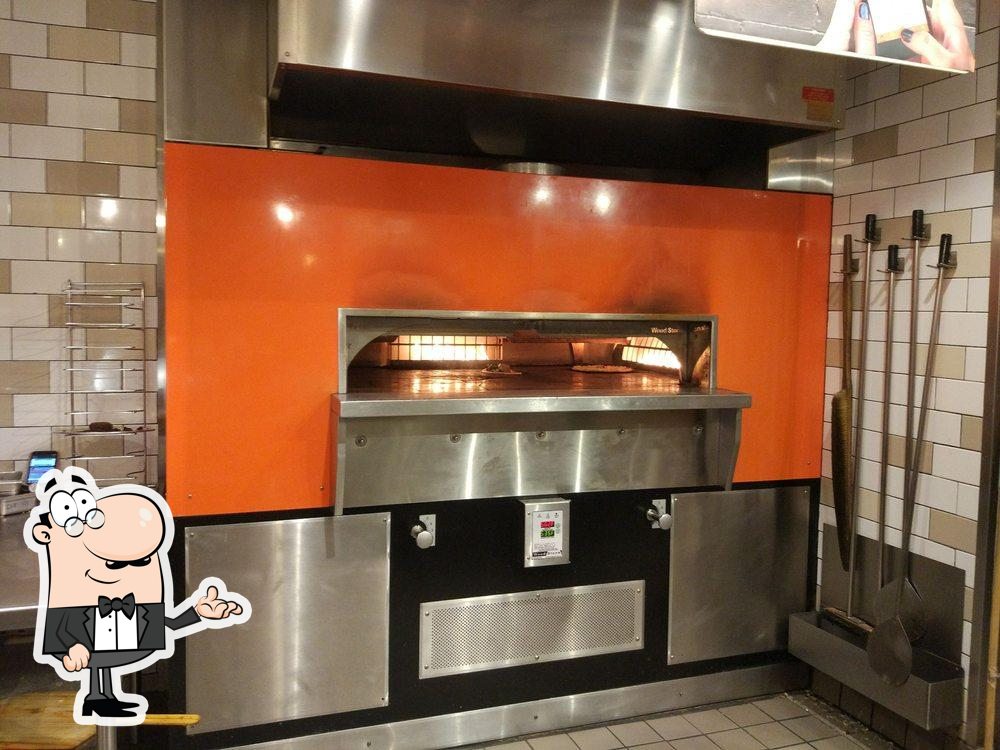 The interior of Blaze Pizza.