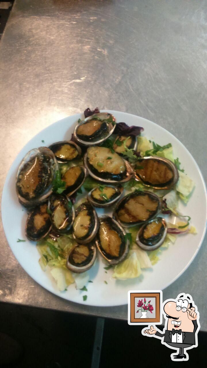 Gli interni di Trattoria Porto Nuovo.