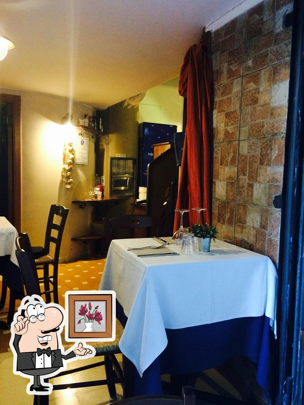 Dai un'occhiata agli interni di Osteria Angolo Masuccio.