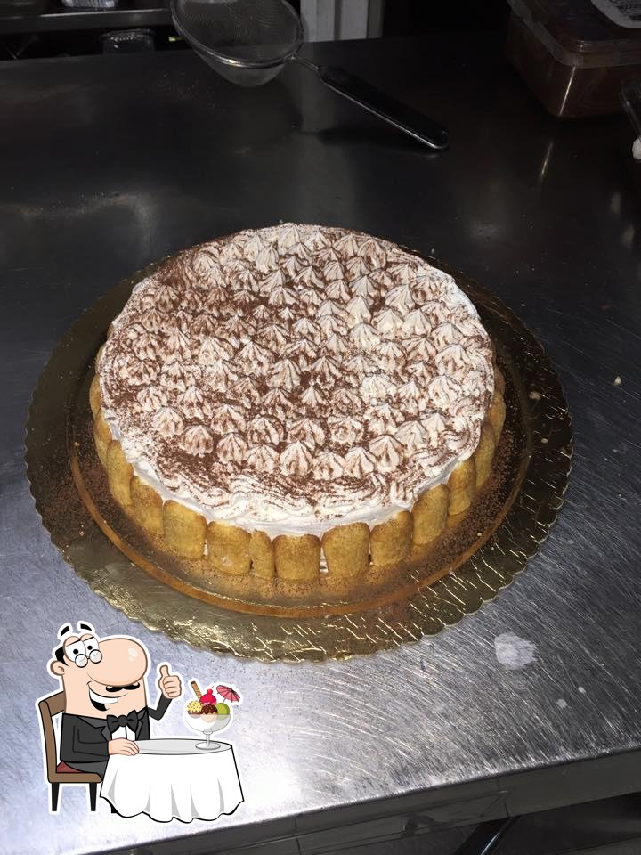 Iduescugnizzi offre un'ampia selezione di dolci.