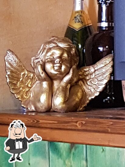 Gli interni di Birreria All'angelo D'oro.