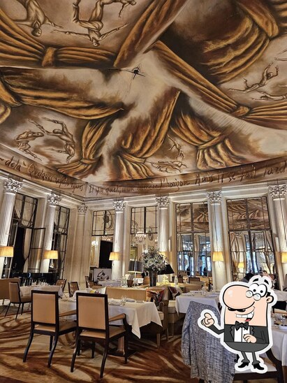 Découvrez l'intérieur de Restaurant le Meurice Alain Ducasse.