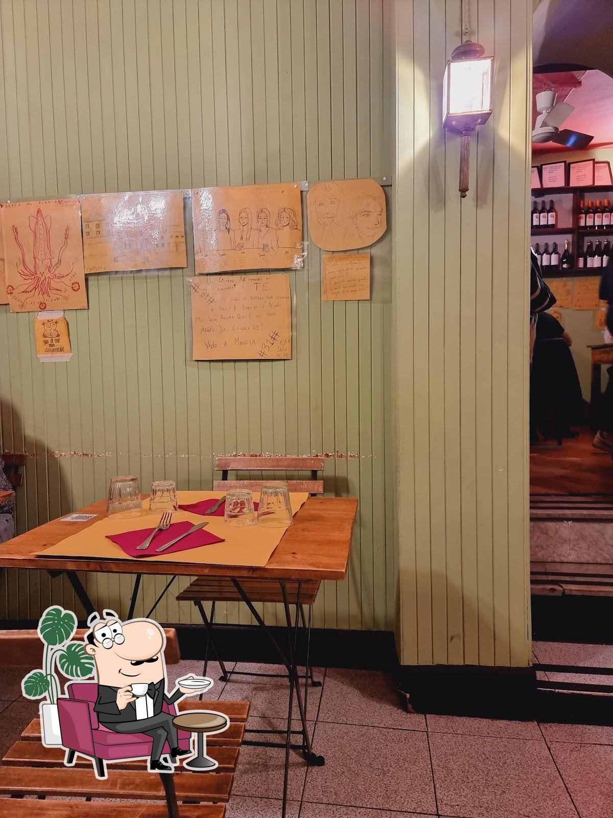 Dai un'occhiata agli interni di Cavour modo21 Trattoria Genovese.