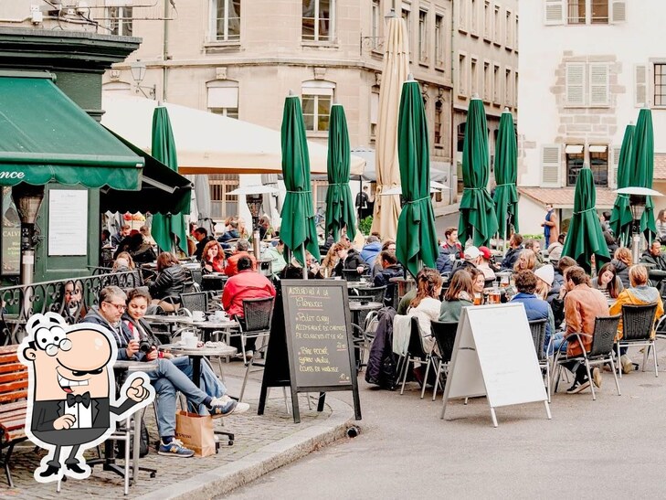 Découvrez l'intérieur de Café La Clémence.