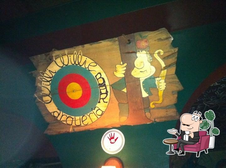 Veja imagens do interior do Willi Willie Bar e Arquería.