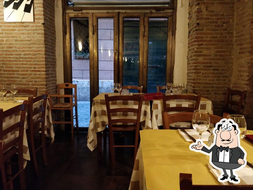 Gli interni di Il Corallo.