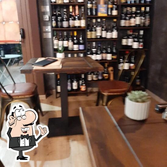 Gli interni di Volatile Vineria E Cucina - Pietrasanta.