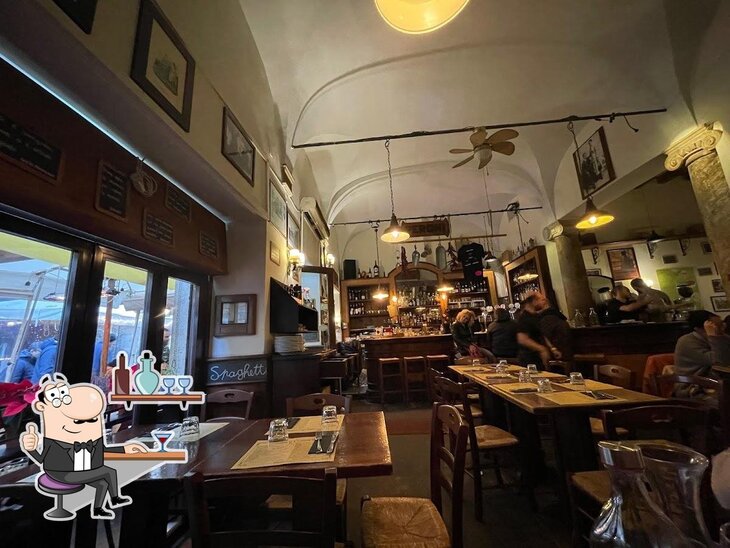 Gli interni di Saltimbocca ristorante.