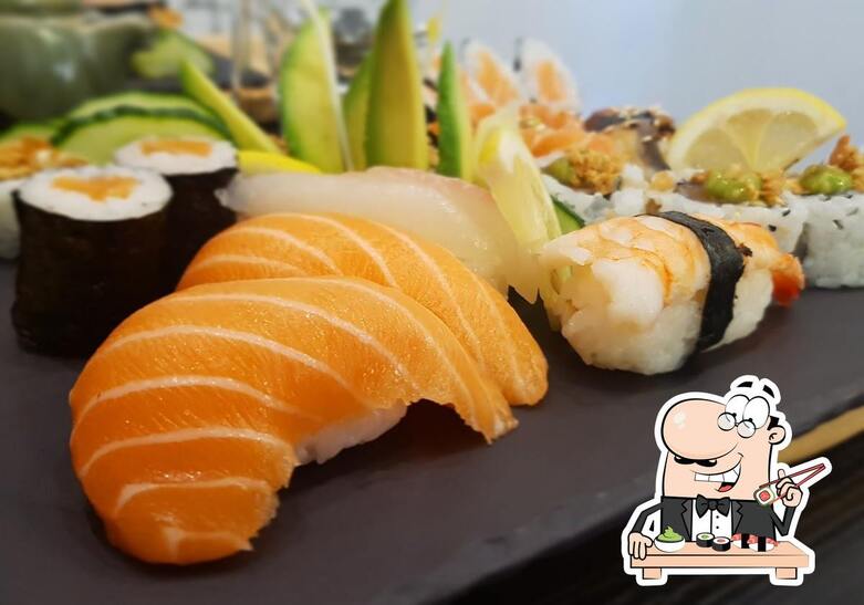 Les sushi sont servis à SUSHICHALET.