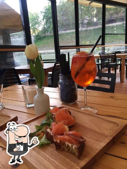 Dai un'occhiata agli interni di Baja Ristorante Lounge Bar Roma.