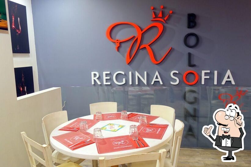 Gli interni di Regina Sofia.