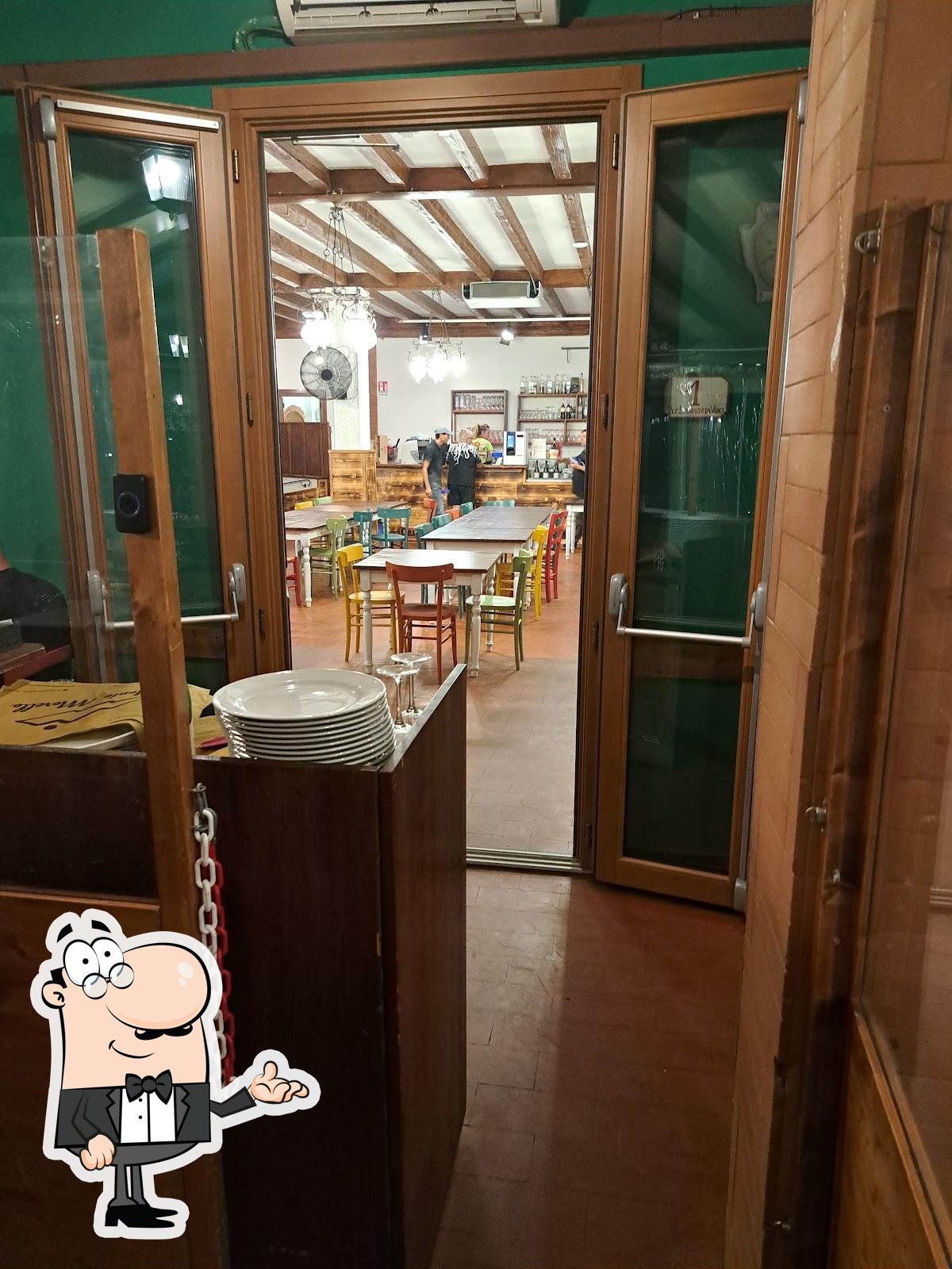 Gli interni di Caravanserraglio Monte Morello.