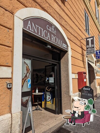 Dai un'occhiata agli interni di Caffè Antica Roma.