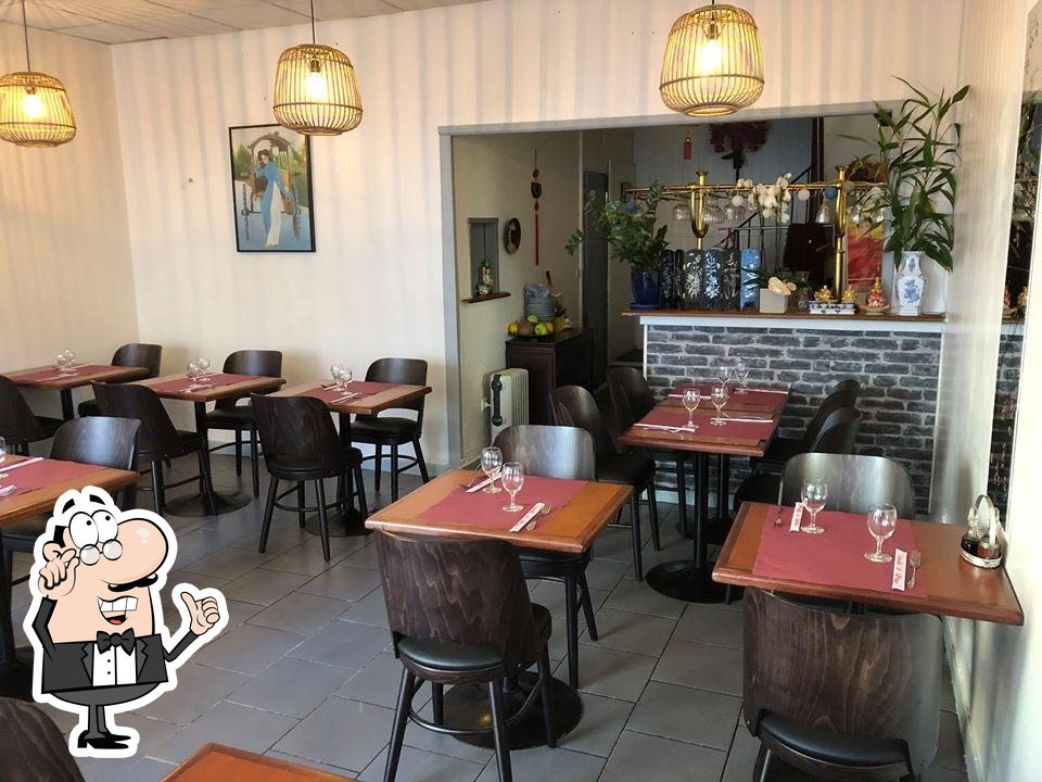 Installez-vous à l'une des tables de Le Petit Lac.
