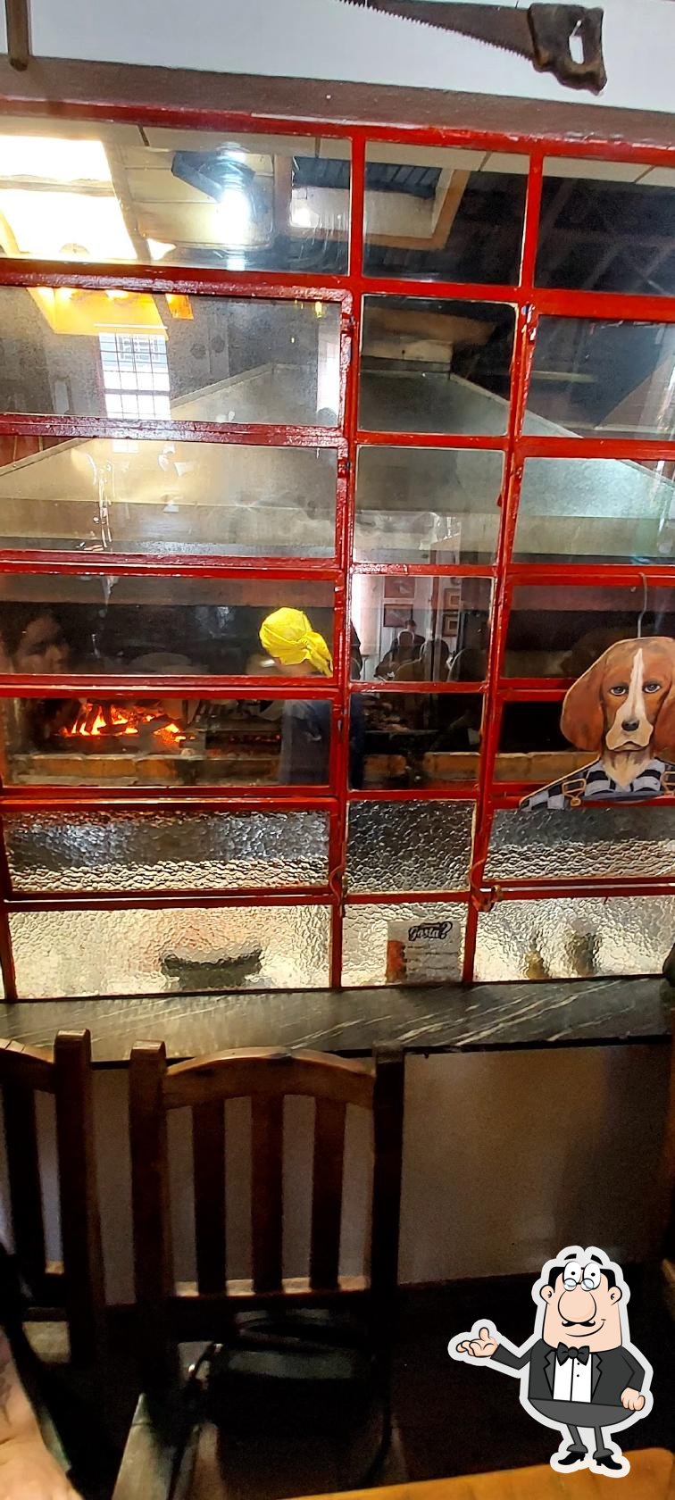 O interior do La Linda.