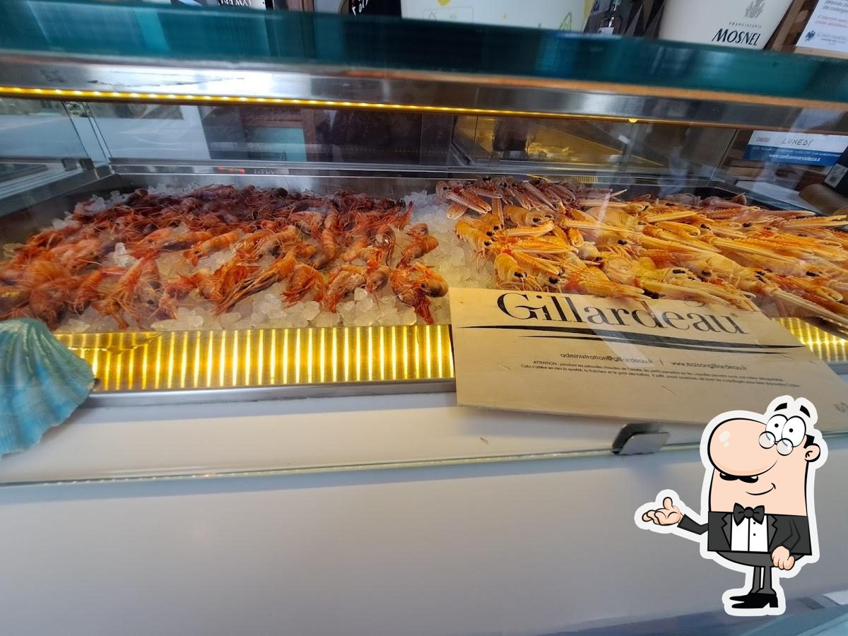 Siediti a un tavolo di L'OSTRICA UBRIACA di via Taranto.