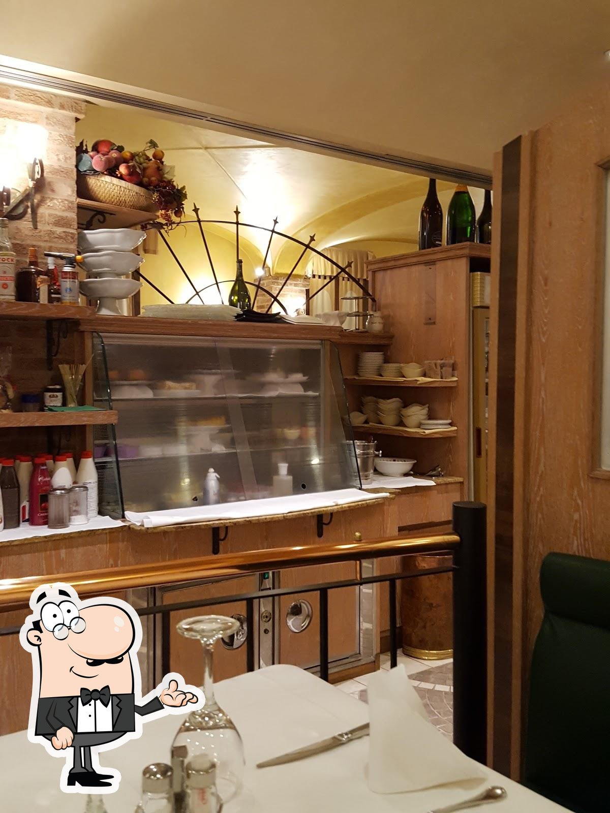 Siediti a un tavolo di Il Fortino di Don Peppe - Ristorante Pizzeria Reggio Emilia.