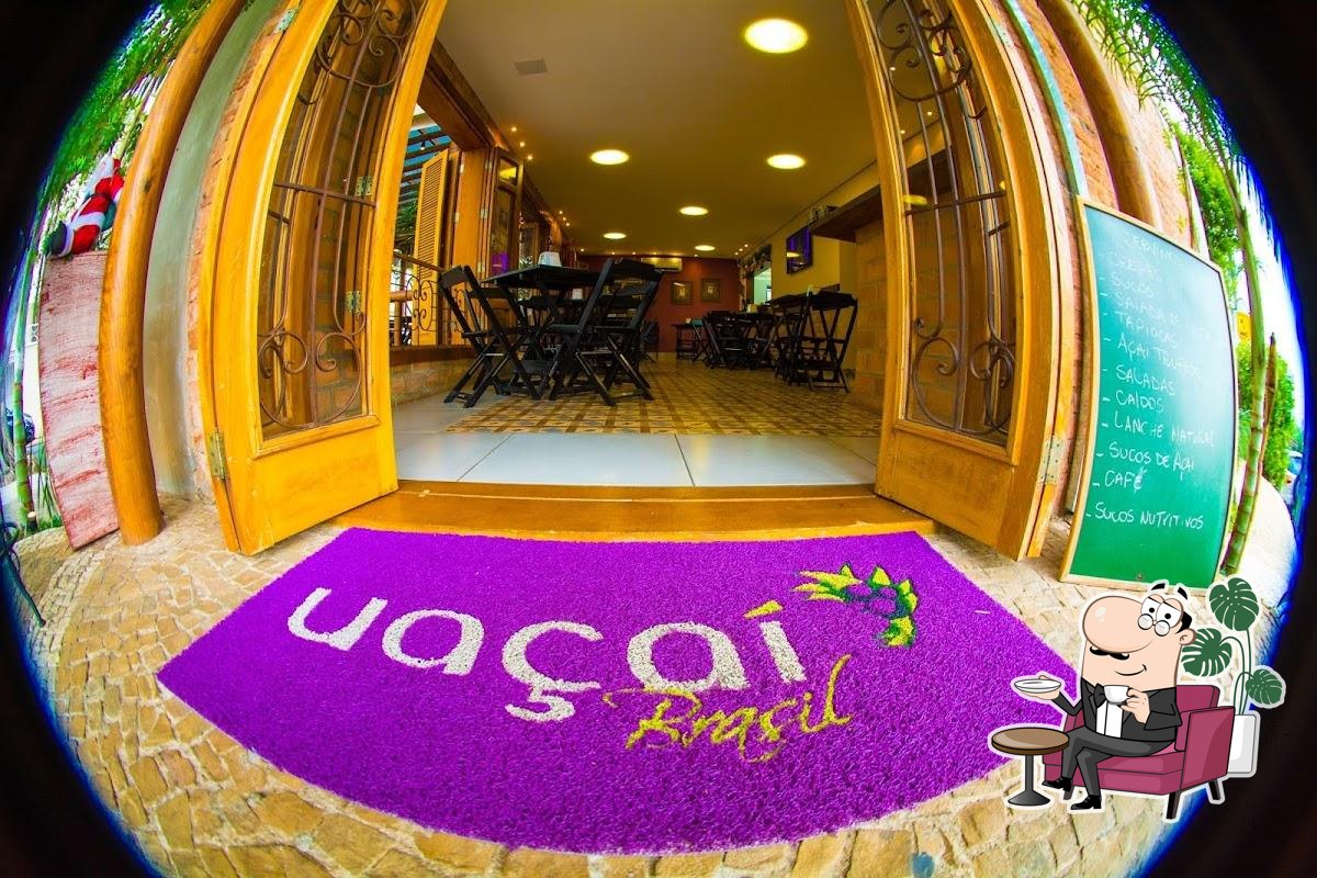 Veja imagens do interior do Uaçaí Brasil.