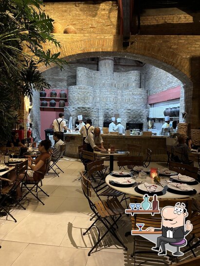 Veja imagens do interior do Pizzaria Veridiana - Higienópolis.