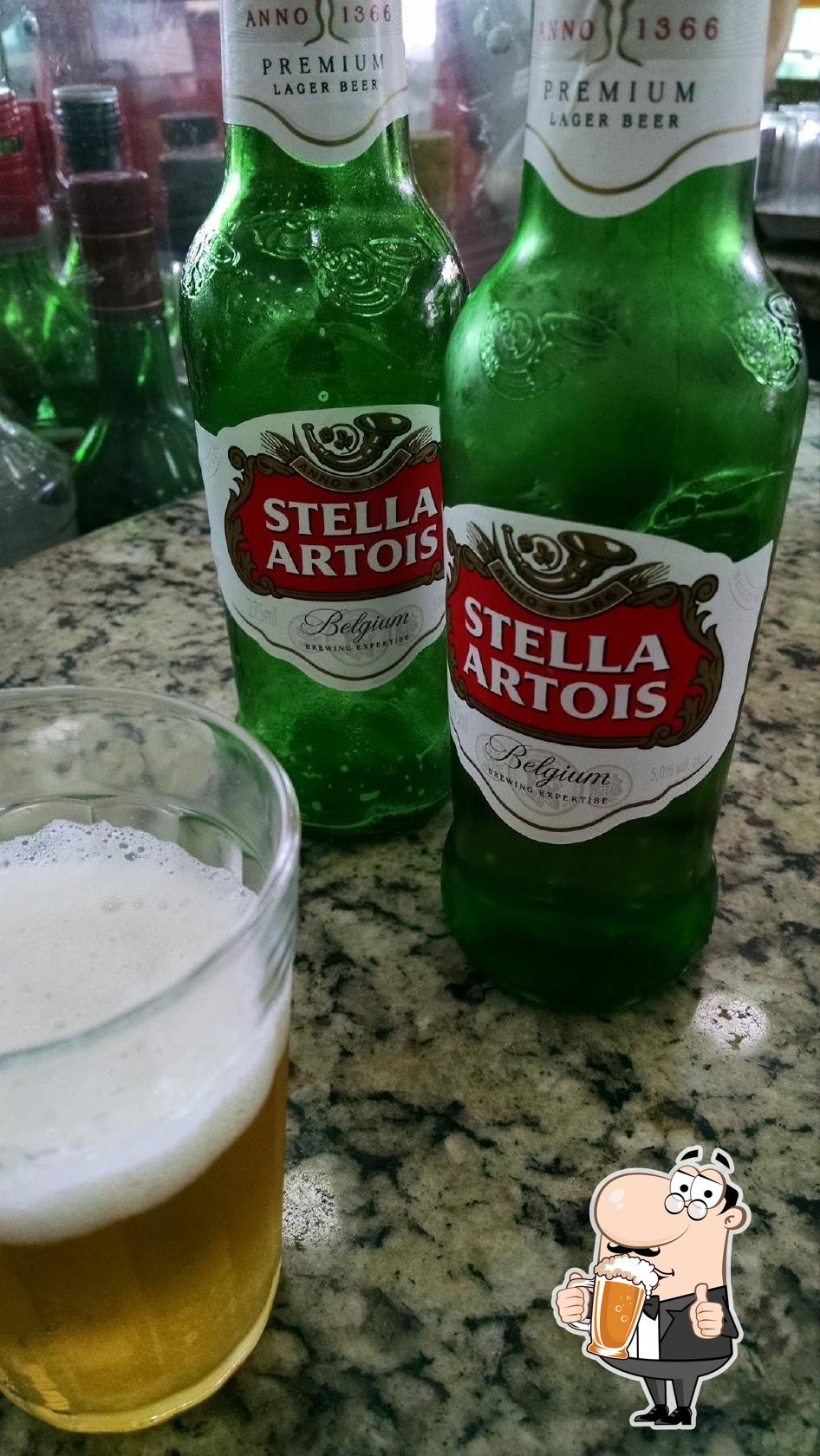 Você pode tomar um copo de cerveja leve ou escura.