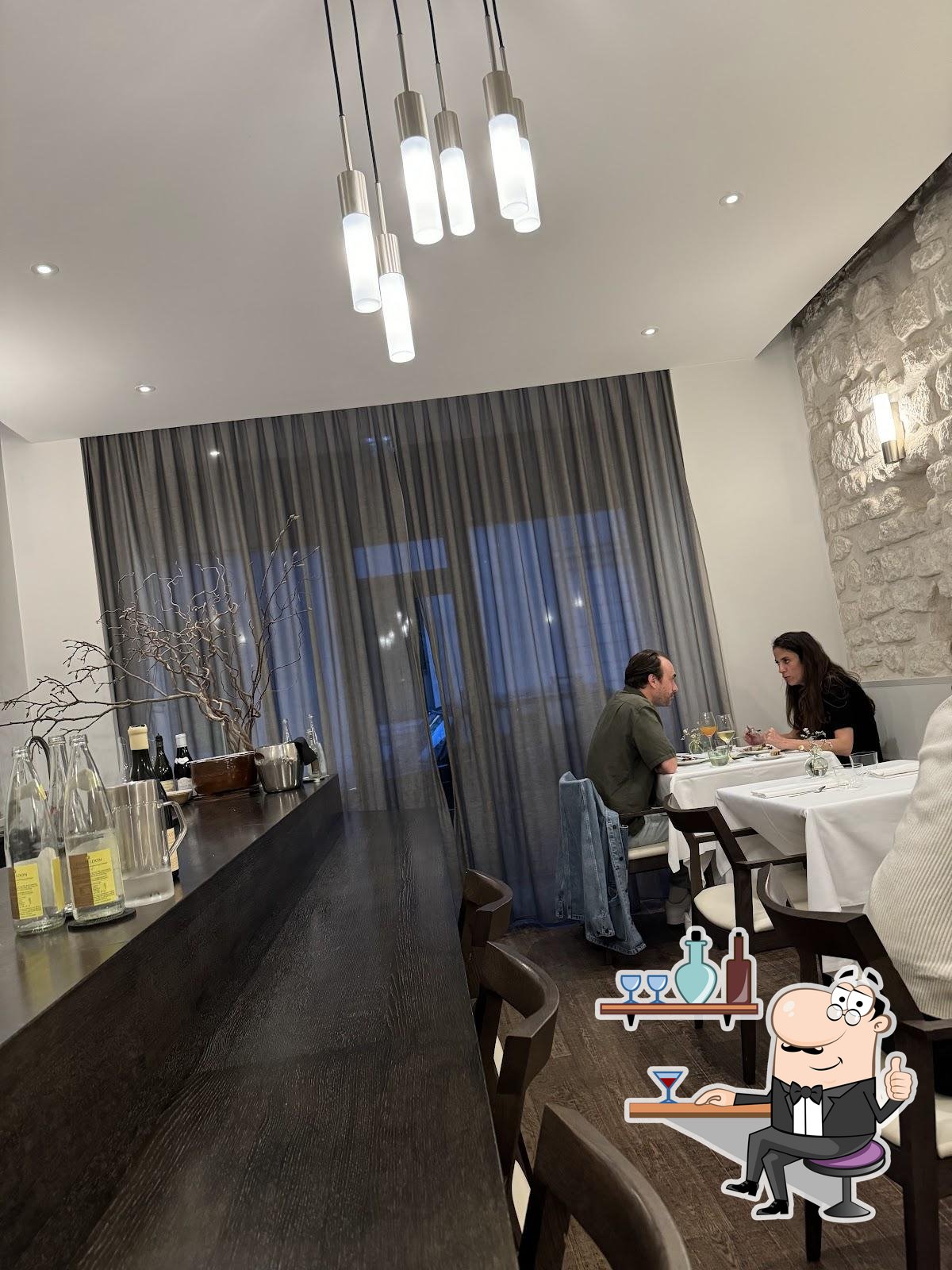 Découvrez l'intérieur de Restaurant ES.