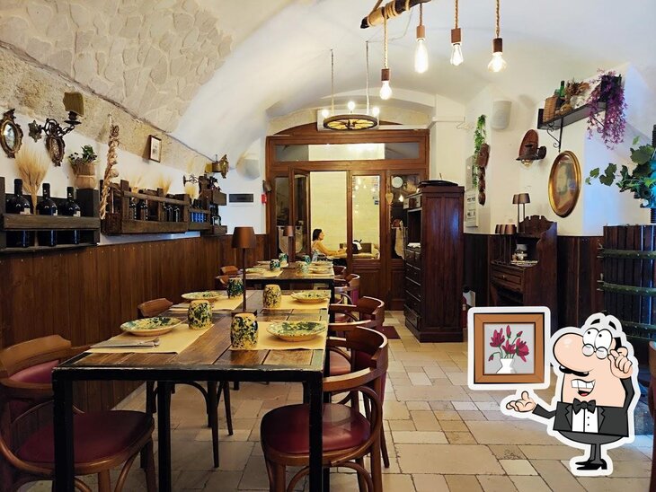 Gli interni di Ristorante La Cantina dei Briganti.