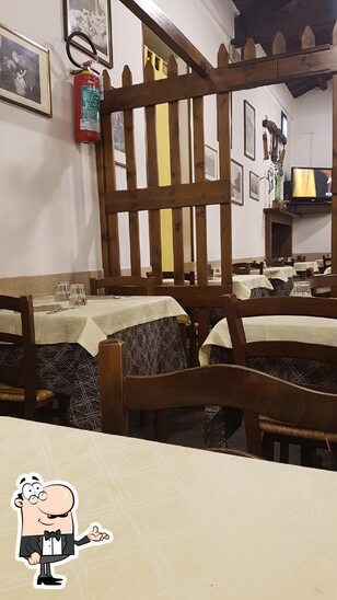 Siediti a un tavolo di Ristorante Pizzeria La Stalla.