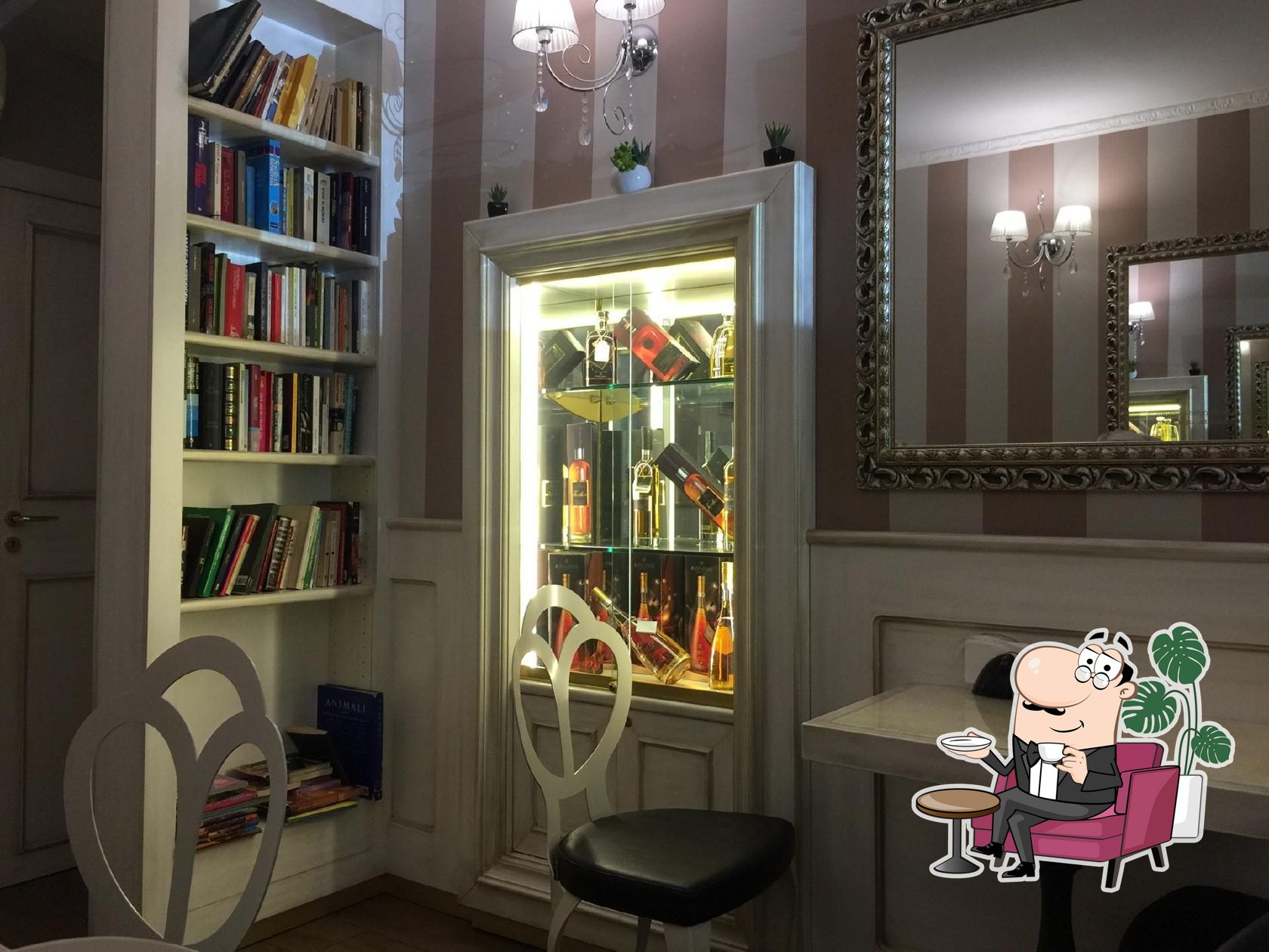 Gli interni di Pasticceria Angela Milano.