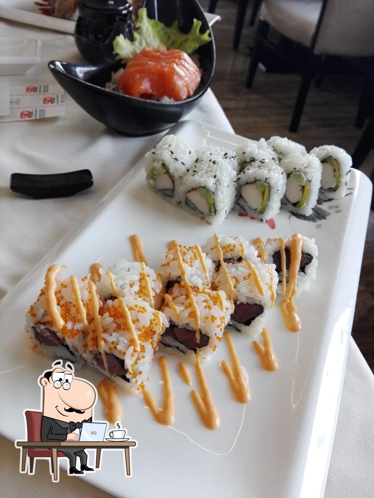 Dai un'occhiata agli interni di Butterfly sushi & grill Restaurant.