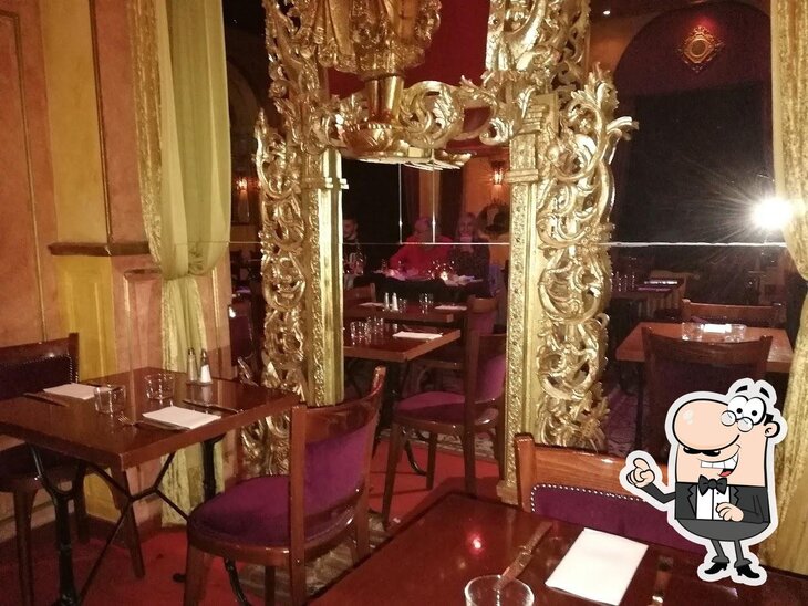 Installez-vous à l'une des tables de Restaurant Le K Baroque Bordeaux.