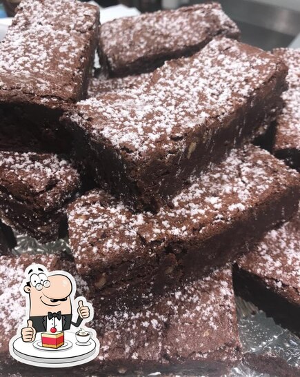 Le moulin de Levallois sert une sélection de plats sucrés.