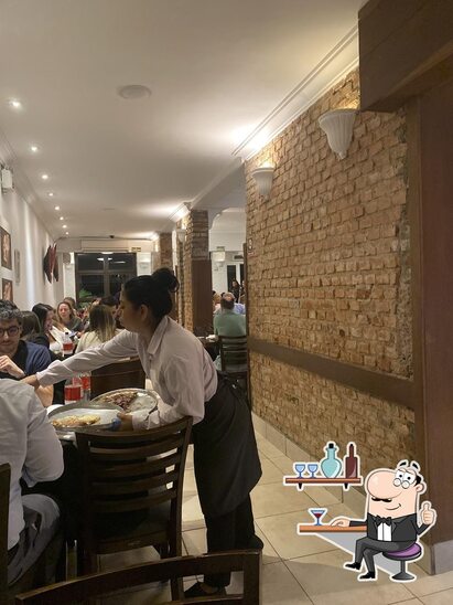 Veja imagens do interior do Marquês Pizzaria.