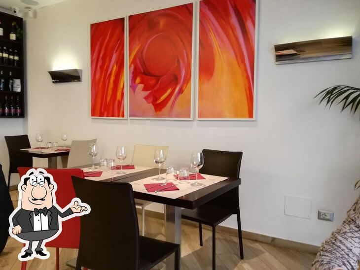 Dai un'occhiata agli interni di Amedeo Ristorante.