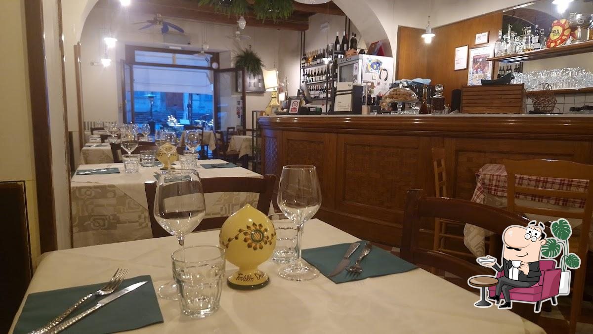 Dai un'occhiata agli interni di Tortello Divino.