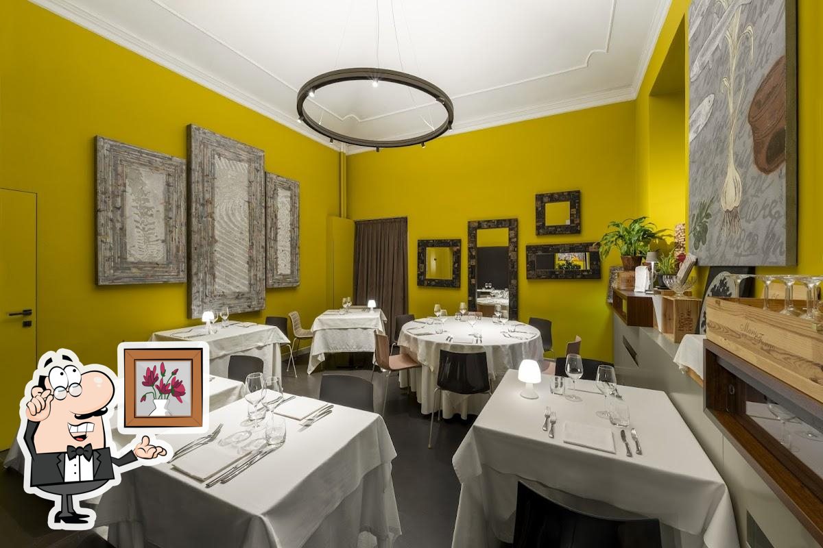 Siediti a un tavolo di Mille Restaurant Ristorante Torino Centro.