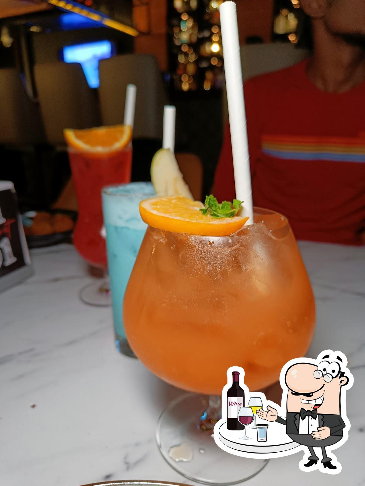 101 Resto bar provides a range of alcoholic drinks.