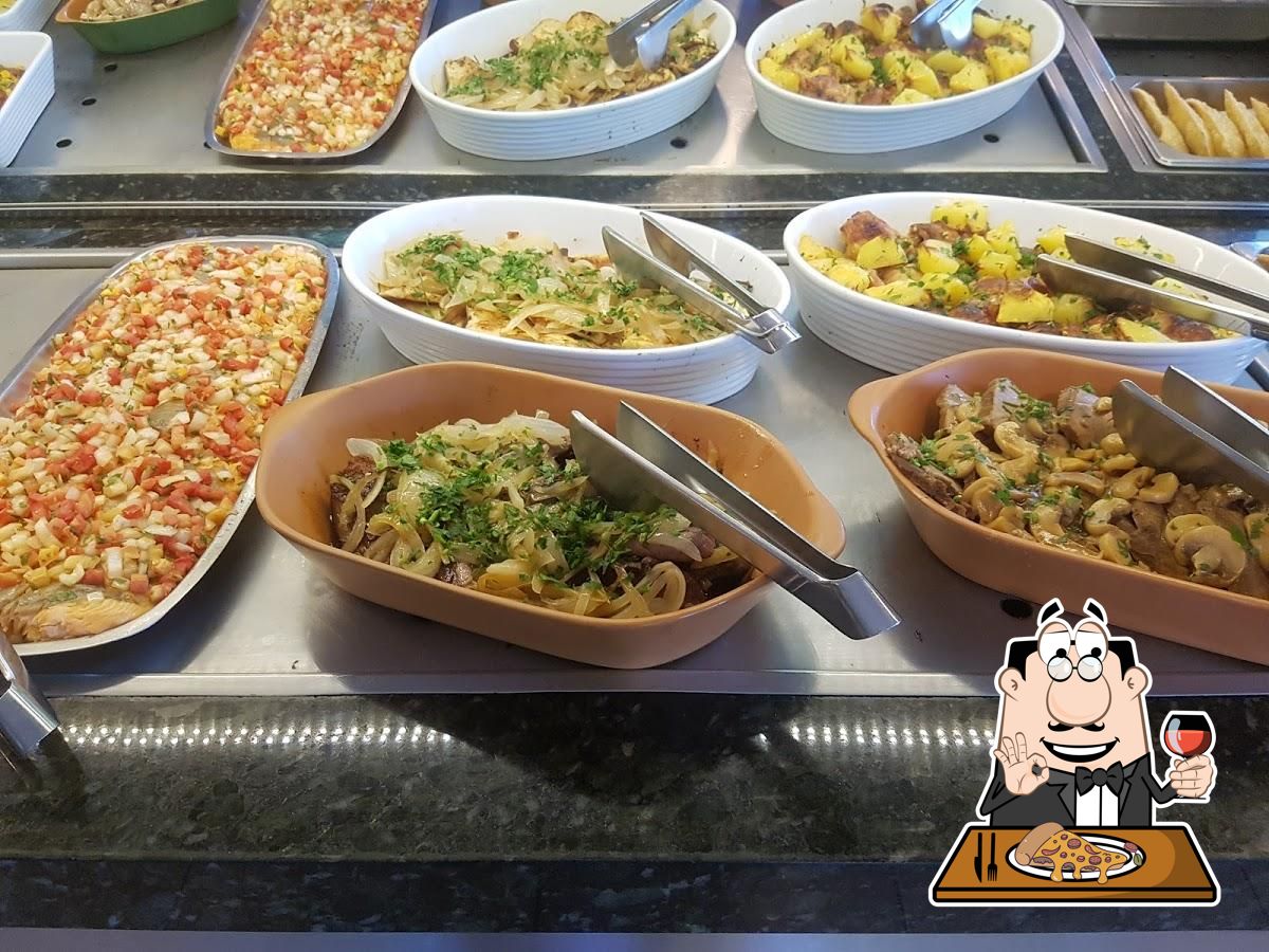 Peça pizza no Marçal Pizza & Bar.