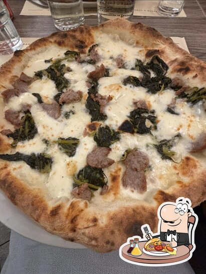 A Pizzeria Fratelli Roselli, puoi provare una bella pizza.