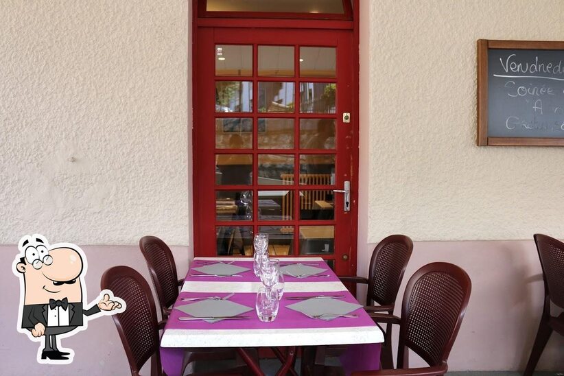 L'intérieur de Restaurant Le comptoir de l'église.