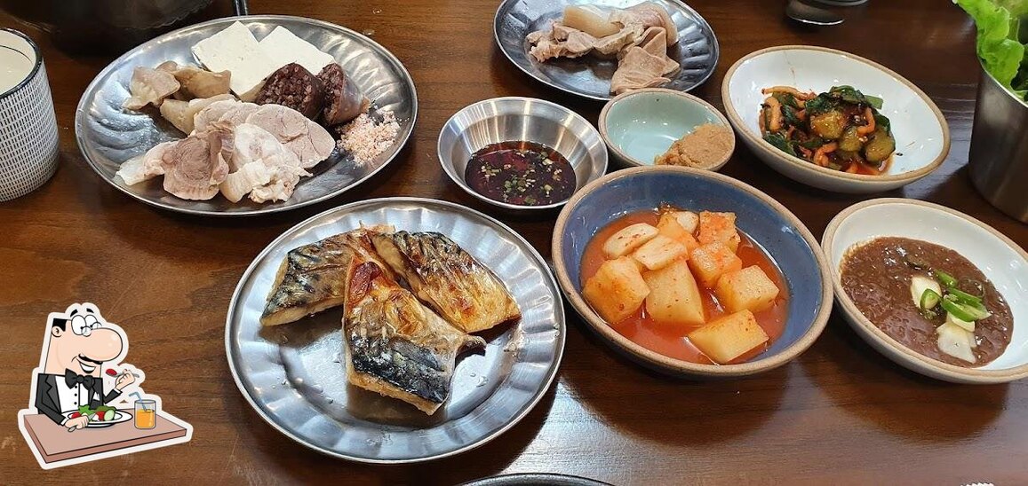 Meals at 제주동백을담다.