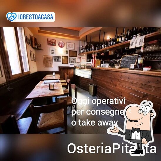 Gli interni di Osteria Pitanta.