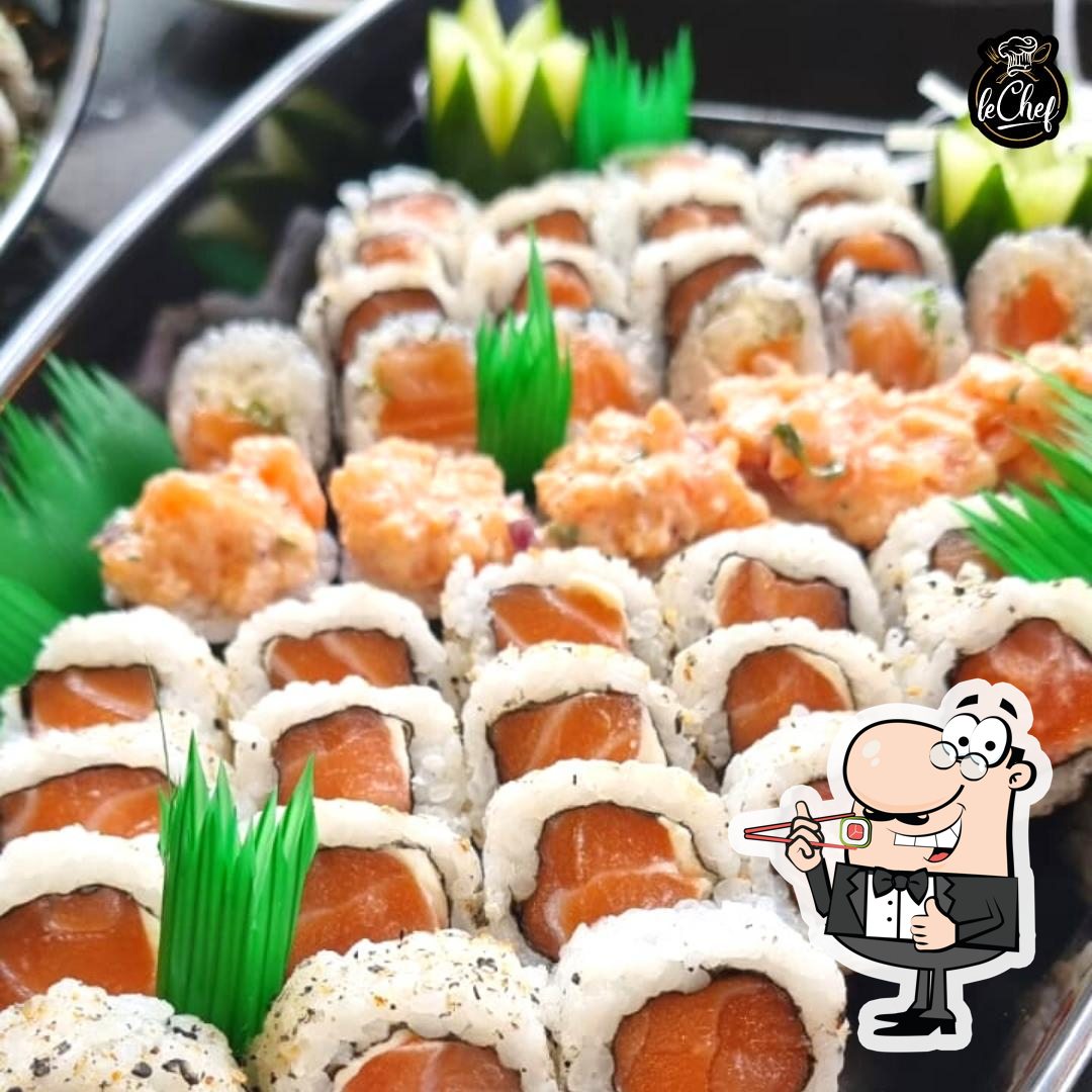Peça diversas opções de sushi.