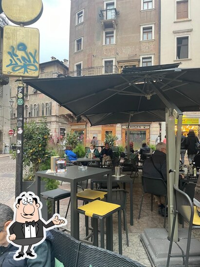 Siediti a un tavolo di Ristorante Antica Trattoria Due Mori.