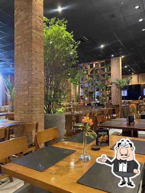 Veja imagens do interior do Coco Bambu Anchieta.