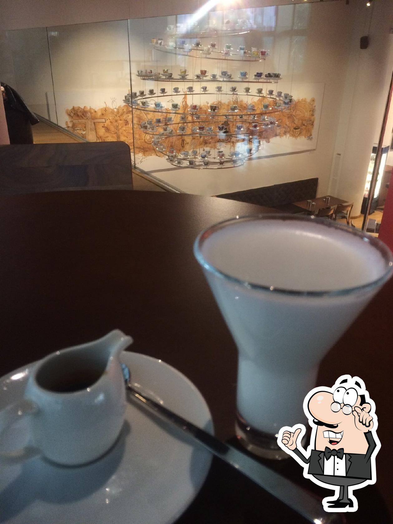 Siediti a un tavolo di illy Caffè. Siediti a un tavolo di illy Caffè.
