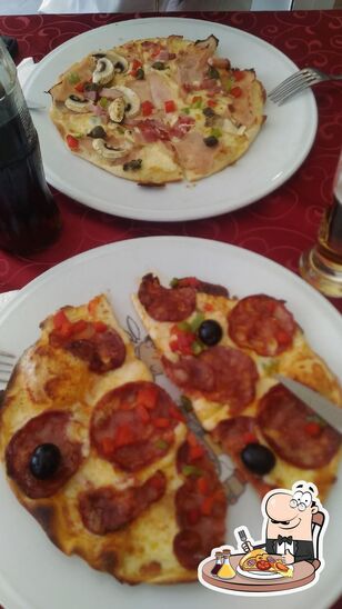 Escolha pizza no Pizzaria Central.