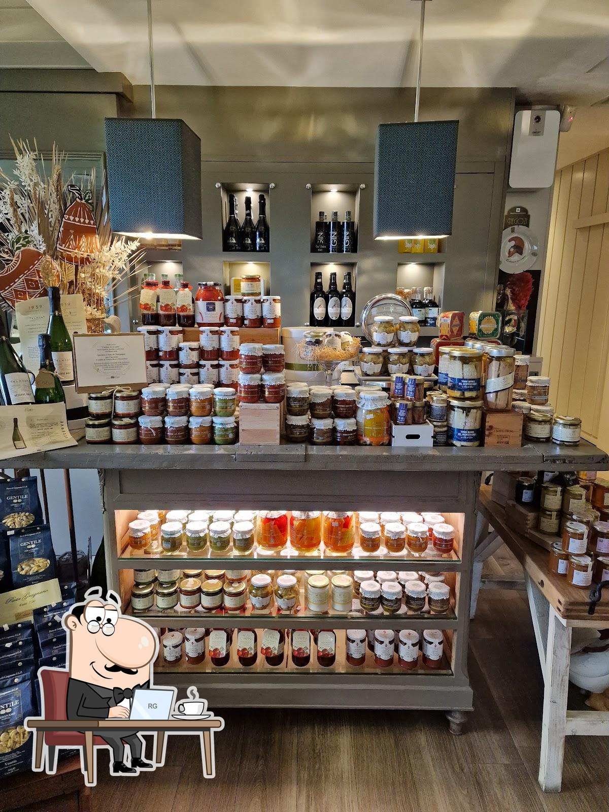 Siediti a un tavolo di Il Corazziere - Ristorante.