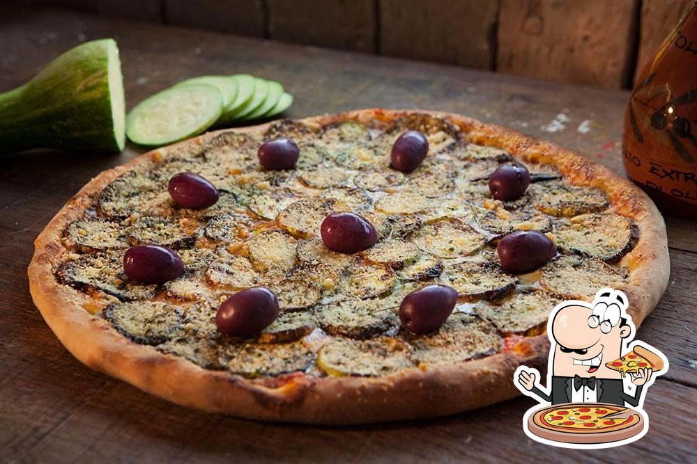 Experimente pizza no Bella Capri Pizzaria Ribeirão Treze.