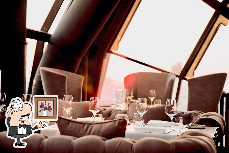 Check out how White Rabbit looks inside.